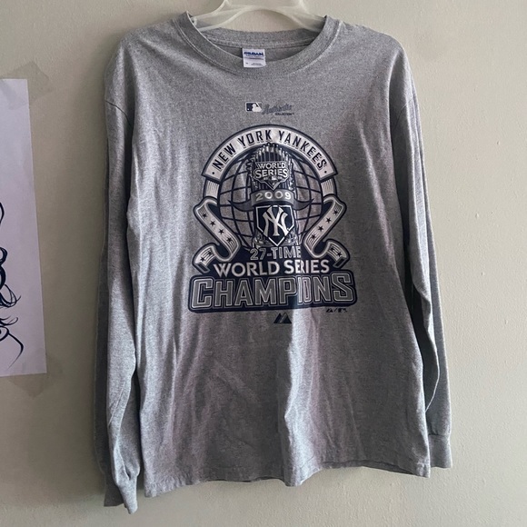 Gildan Other - Yankees World Series Champion Shirt (Bin A)